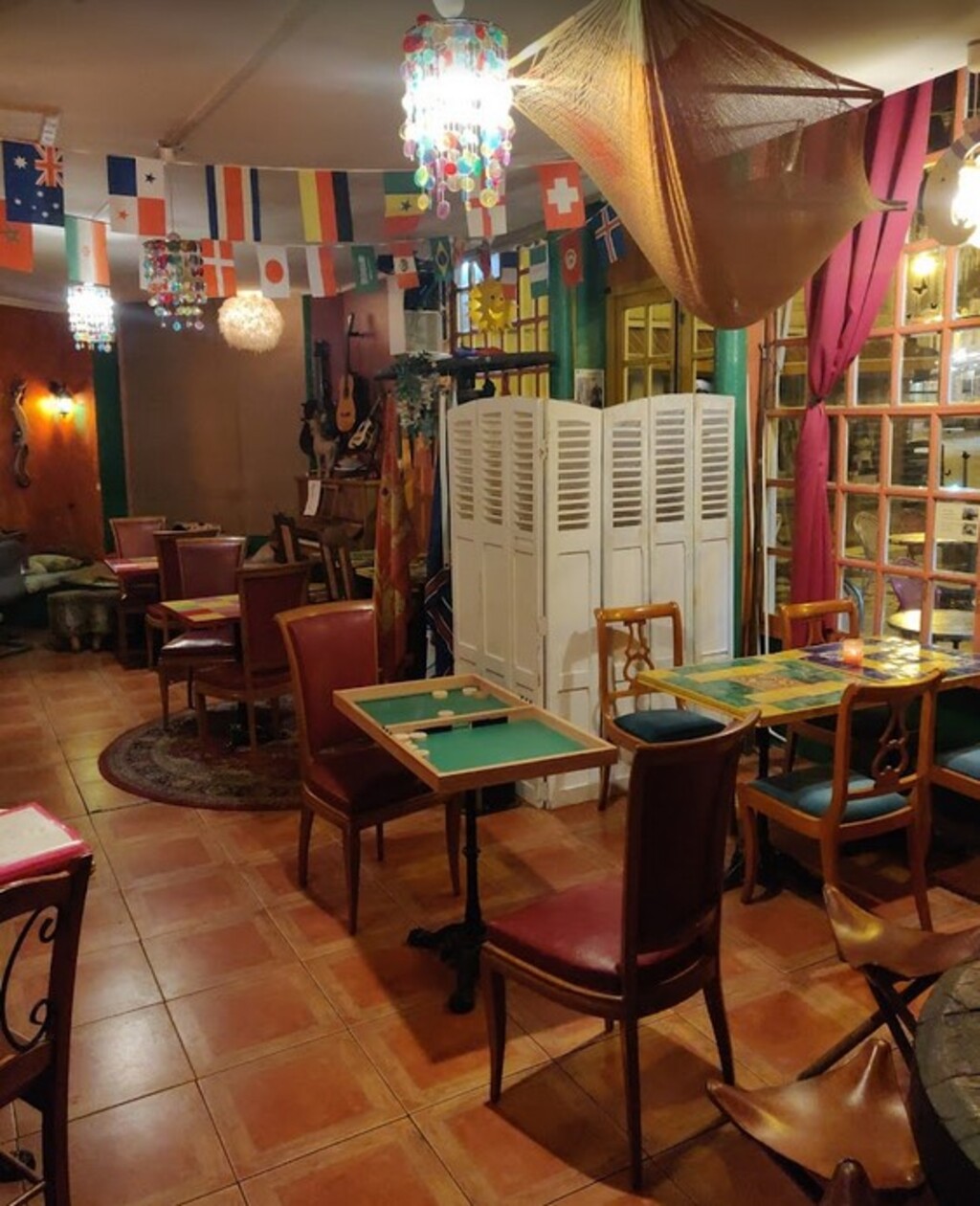 Hurricane Bar