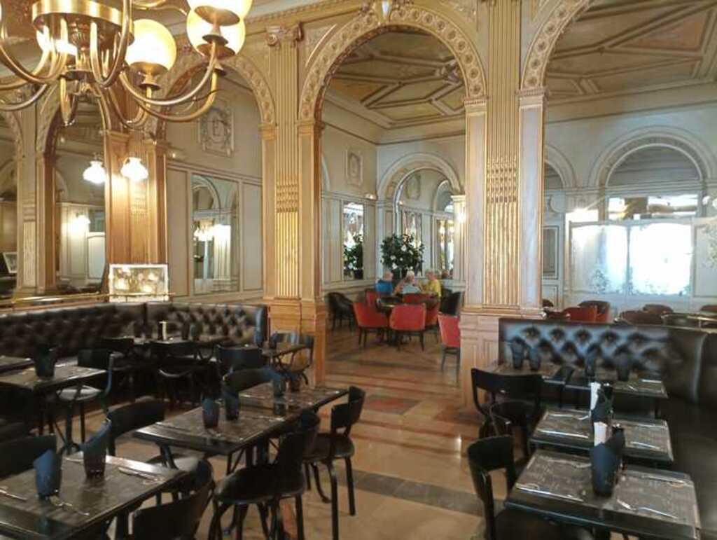 Café de la Paix