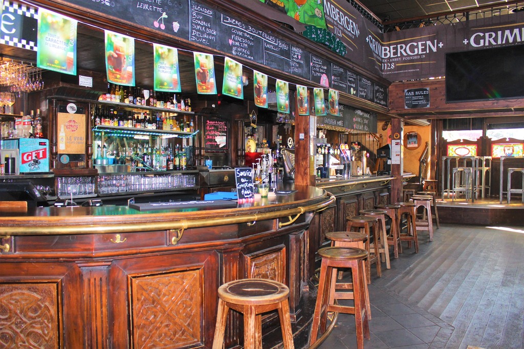 Kerry'S Pub