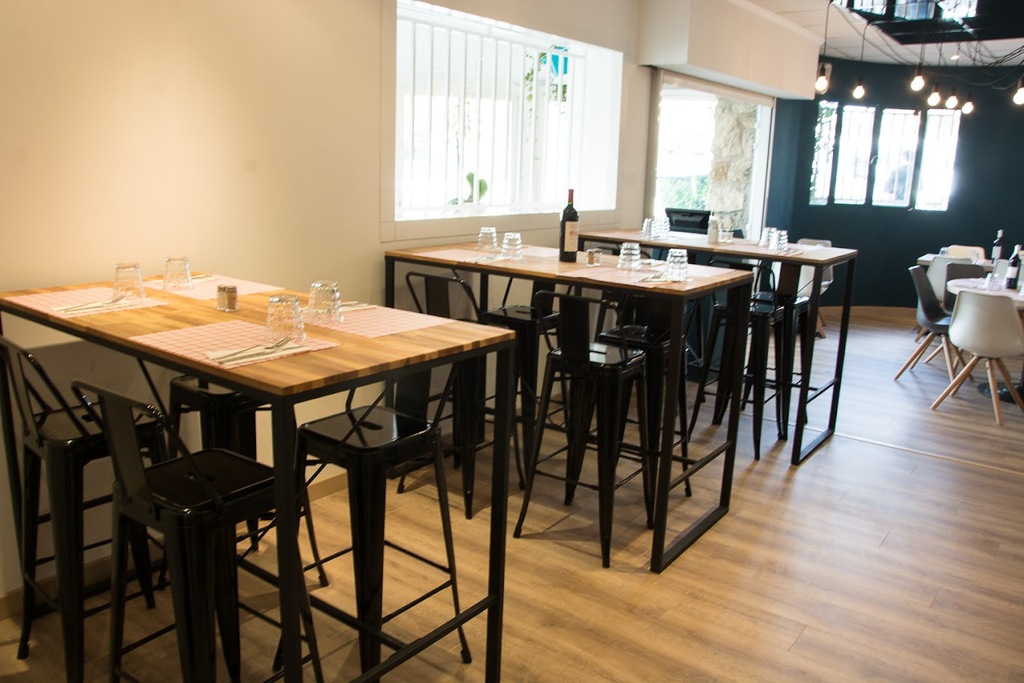 Coyote Club Café