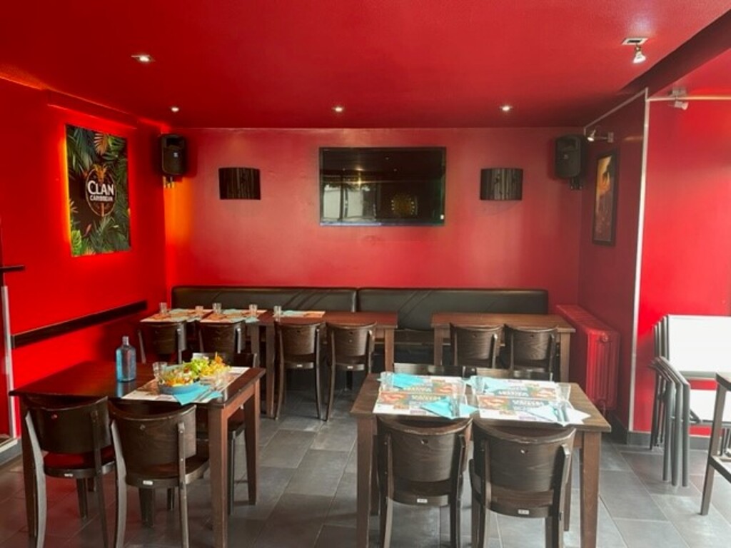 3 Monkeys Pub