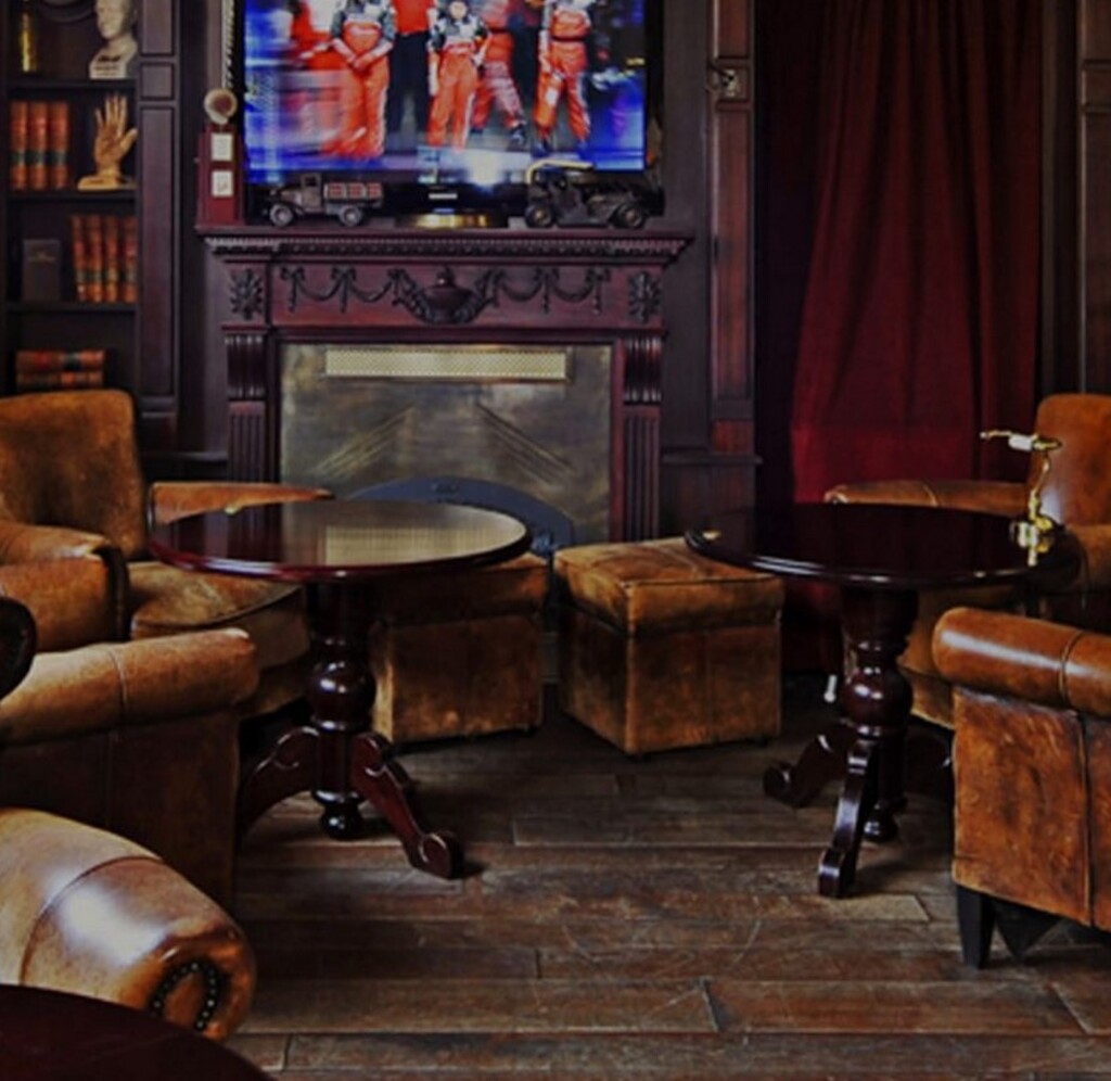 The Central Pub