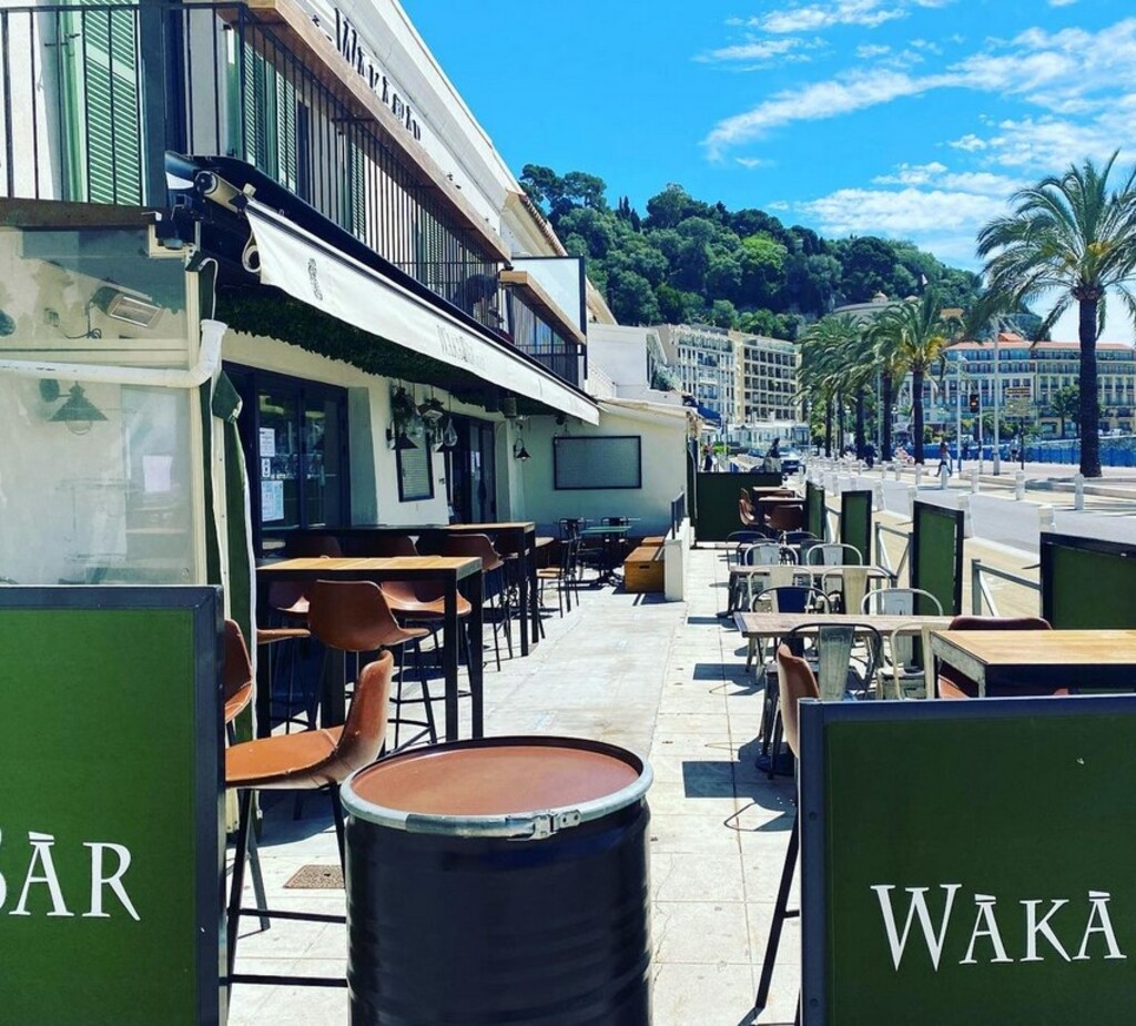 Waka Bar