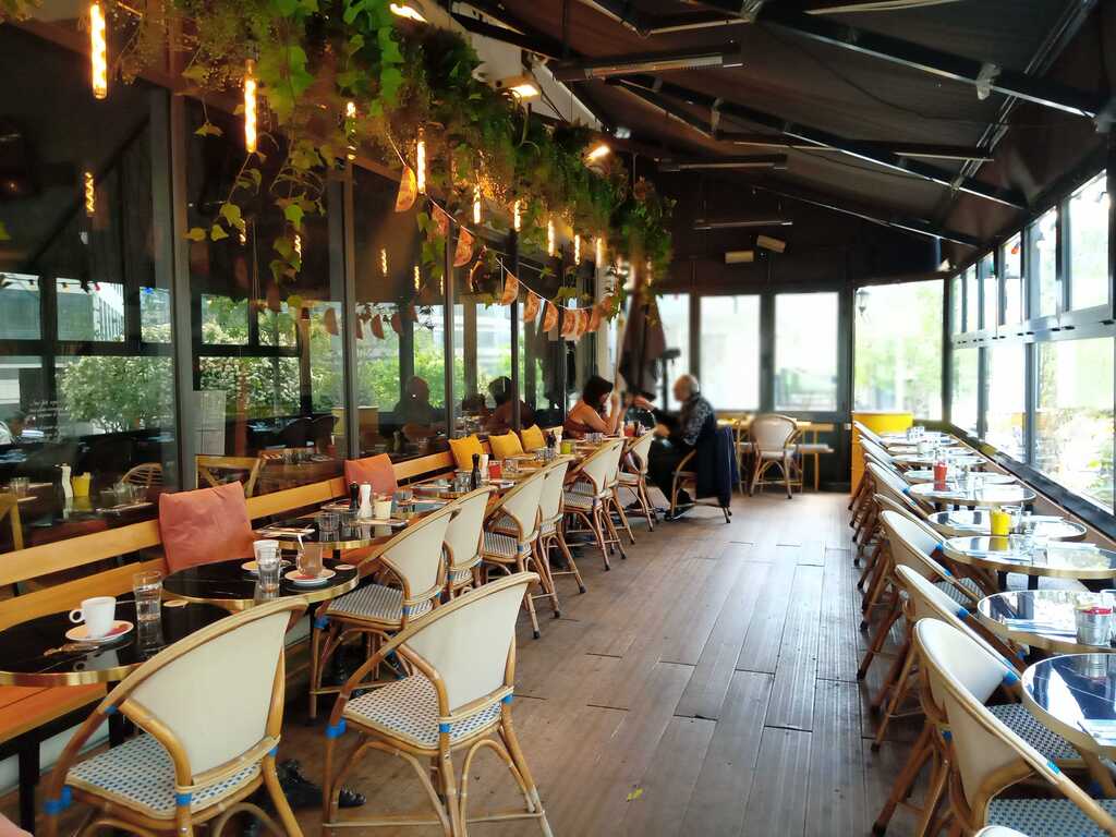 Dada Bistro