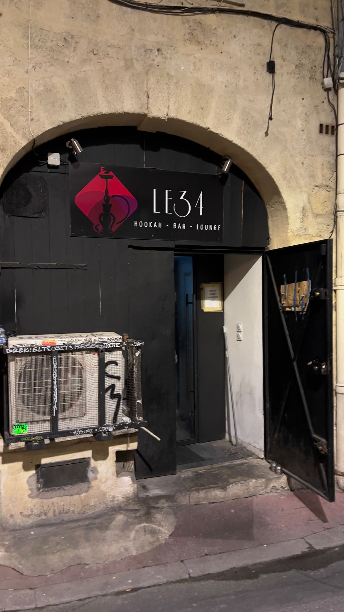 Le 34