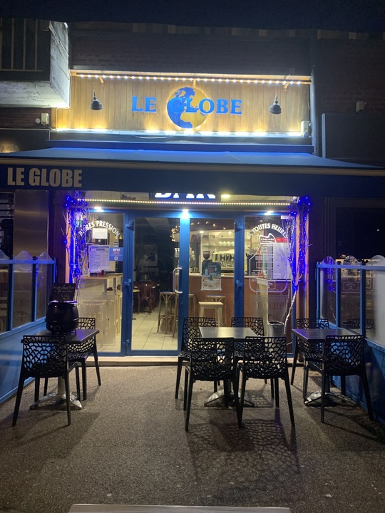 Le Globe