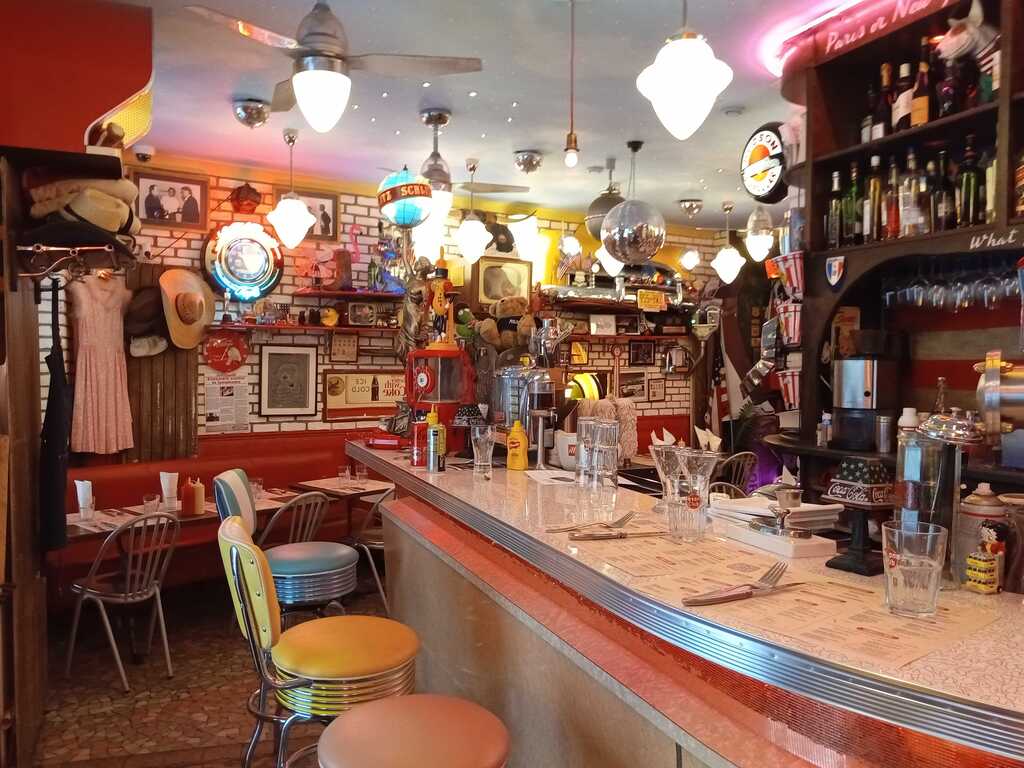 Le Fil Rouge Café