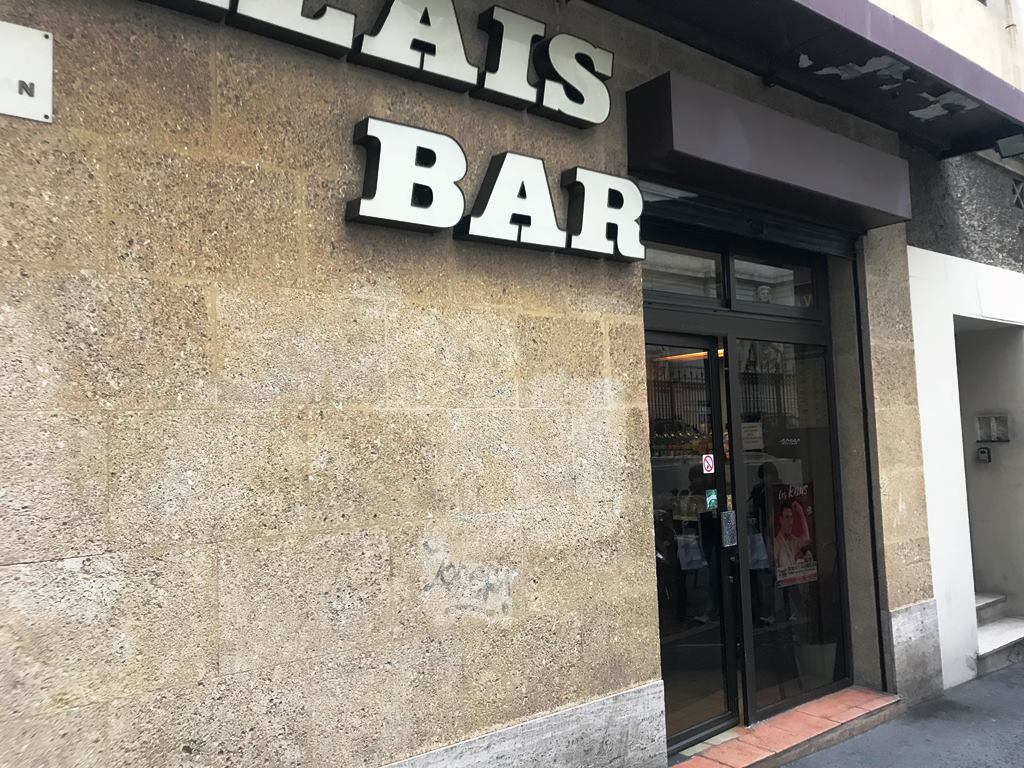 Palais Bar