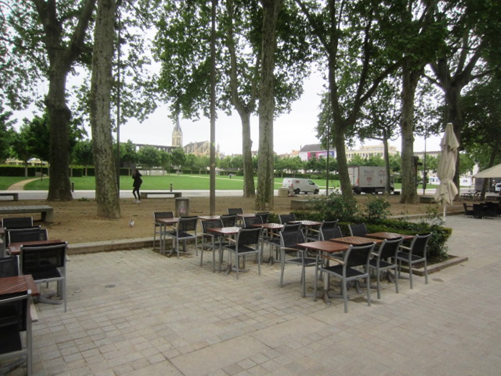 Au Bureau