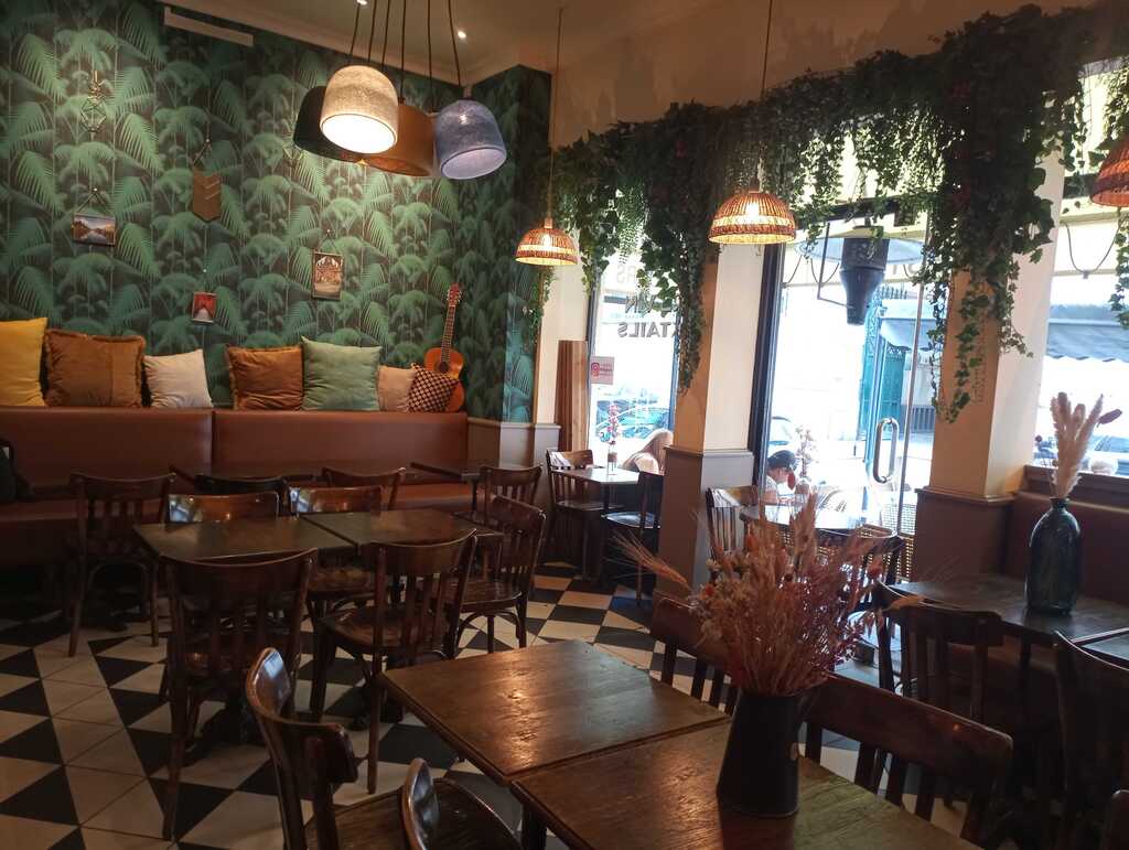 Café Leonard
