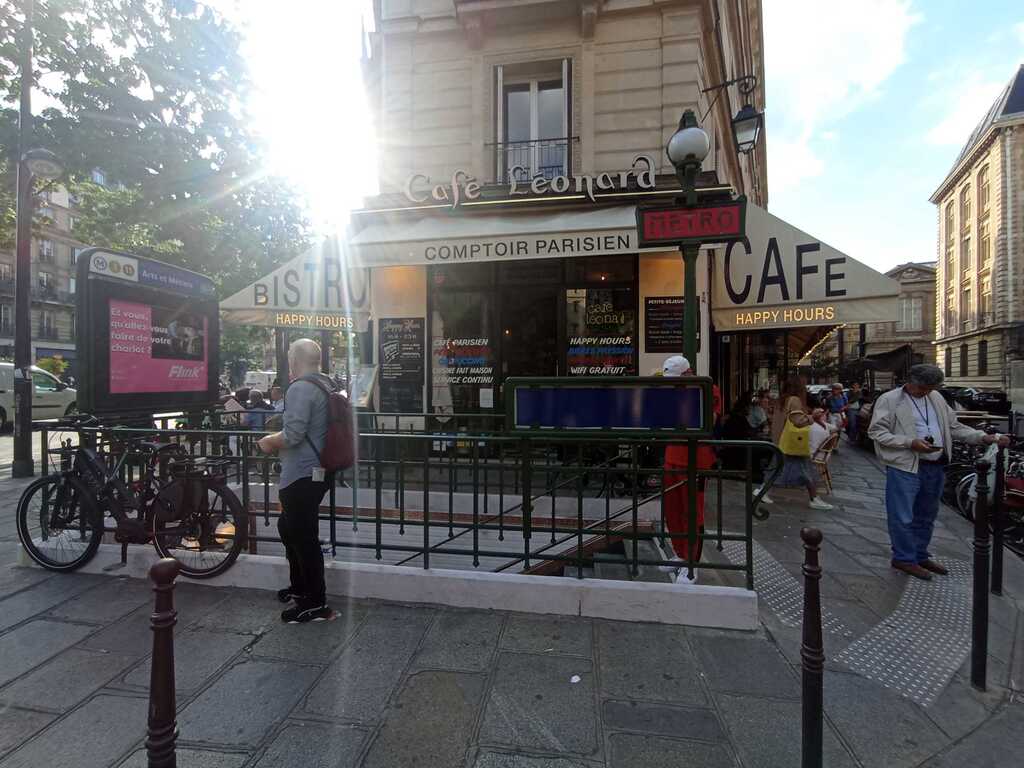 Café Leonard