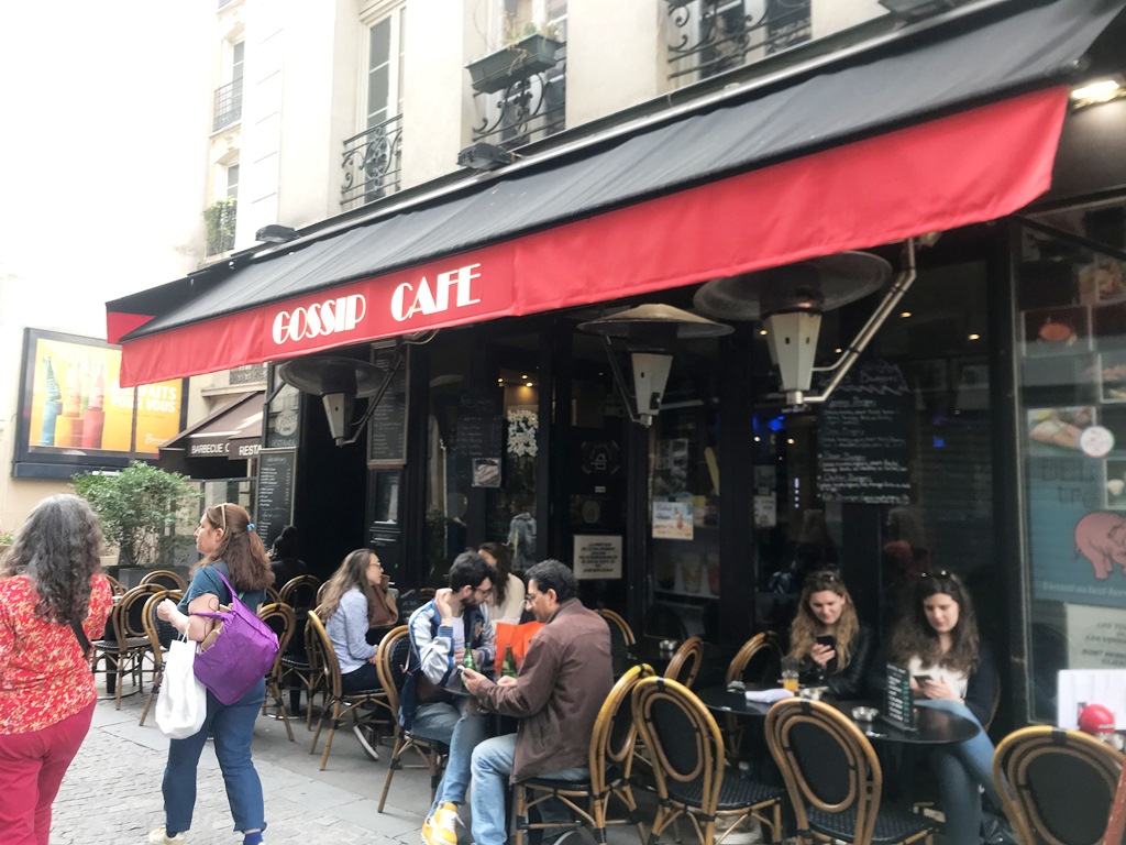 Gossip Café
