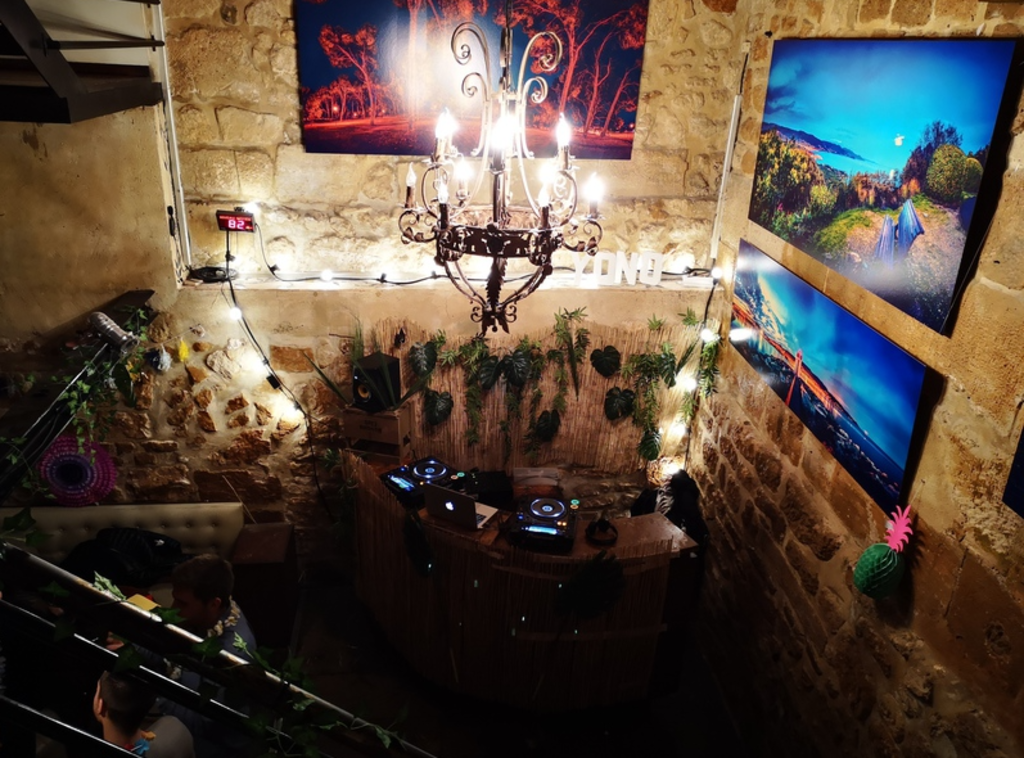 Yono Bar