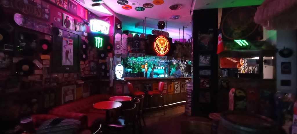 Rockstar Café