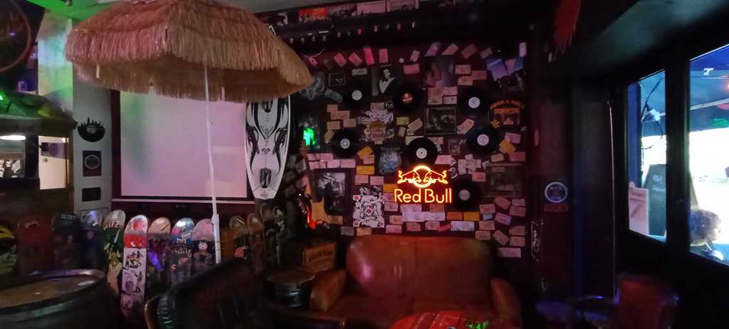Rockstar Café