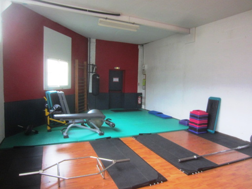 Iron Gym