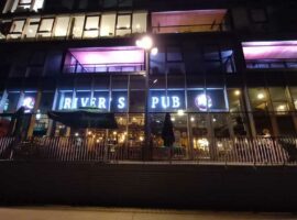 River's Pub