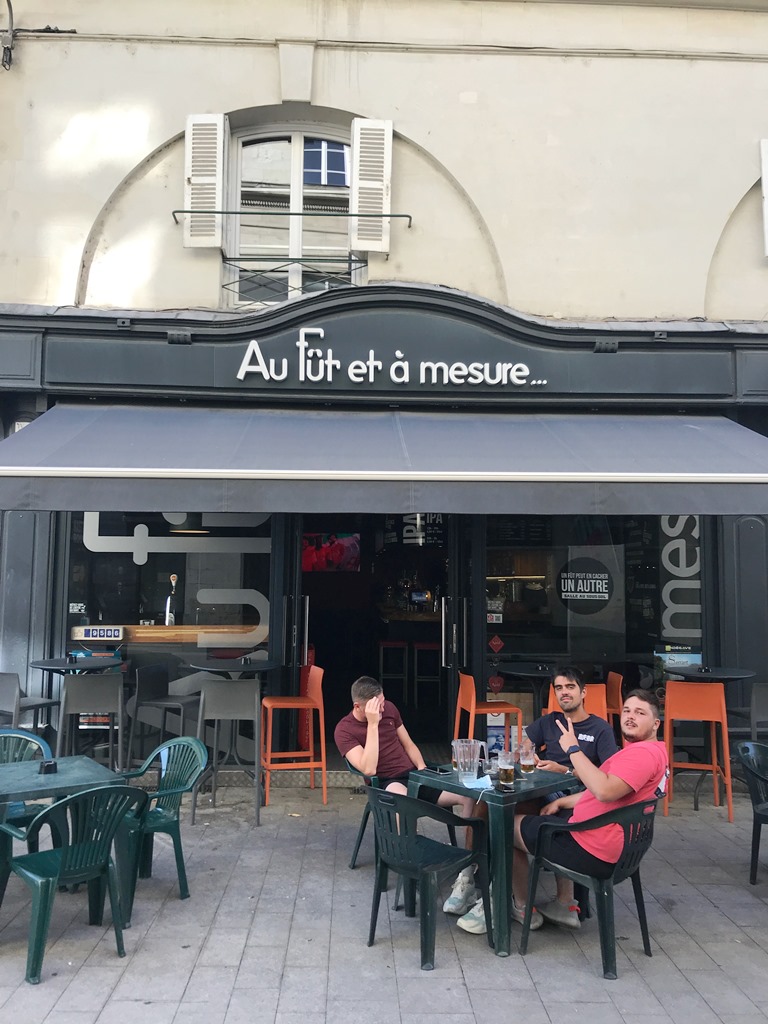 Au Fut et à Mesure