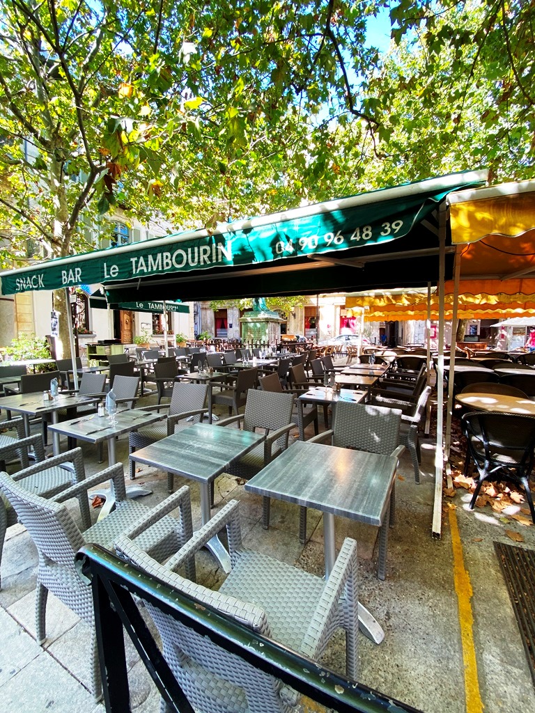 Le Tambourin