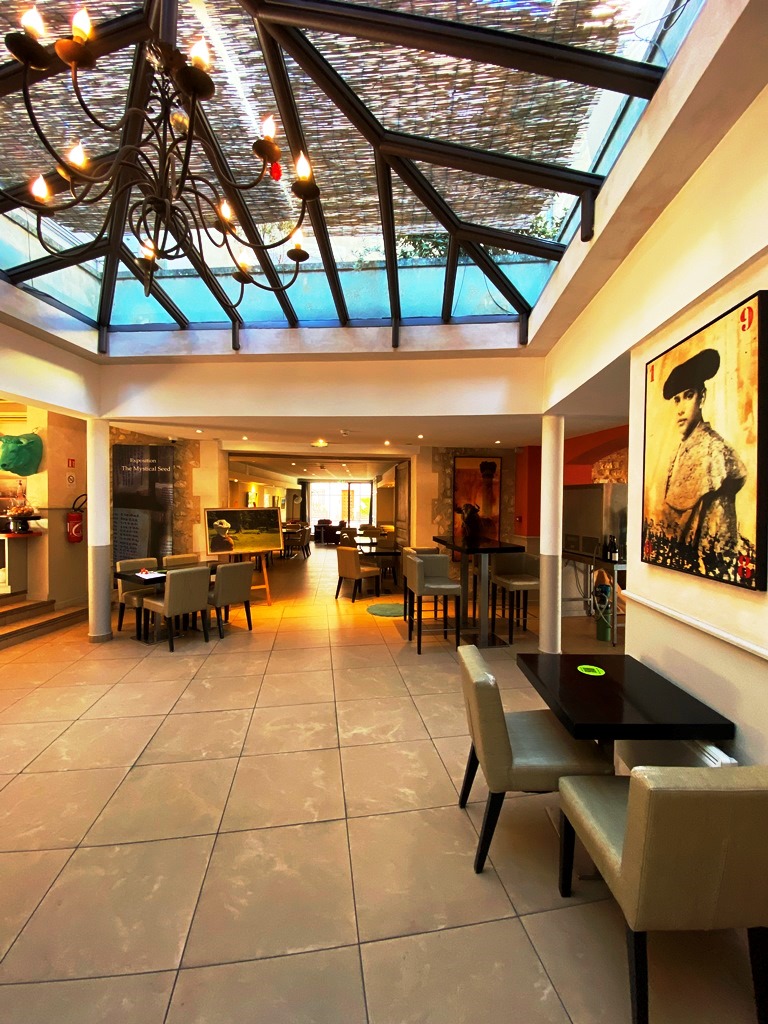 Hôtel Spa le Calendal Comptoir du Calendal Garden Café