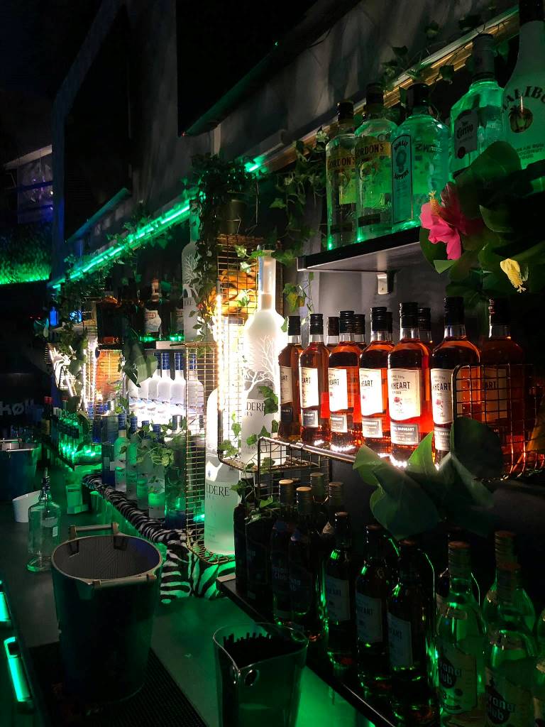 Paradise Club