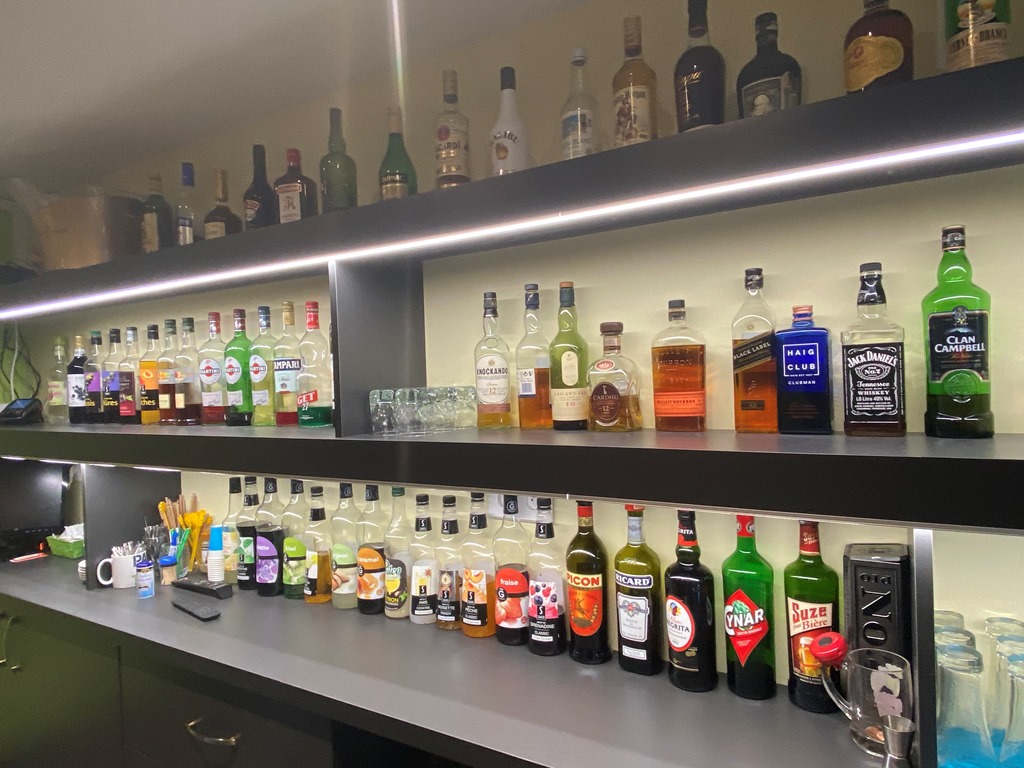 Le Dream's Bar