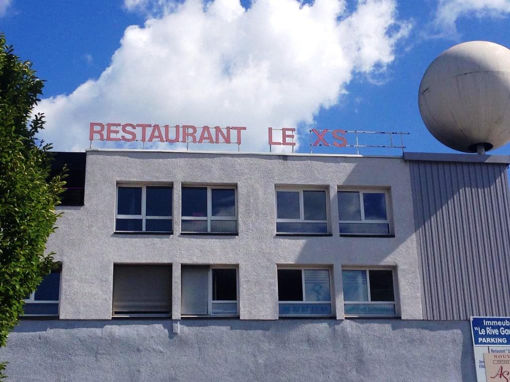 Le XS