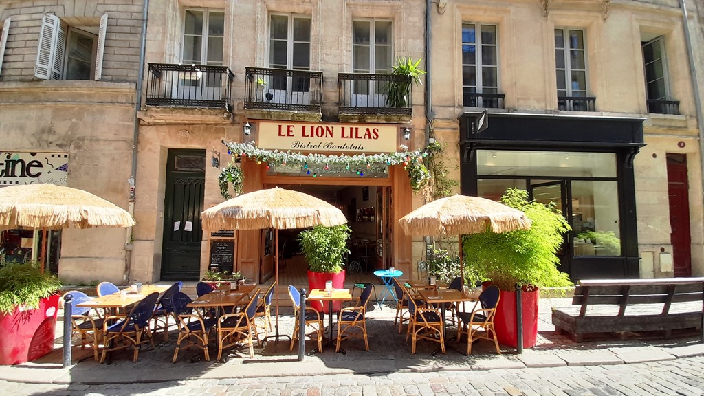 Le Lion Lilas
