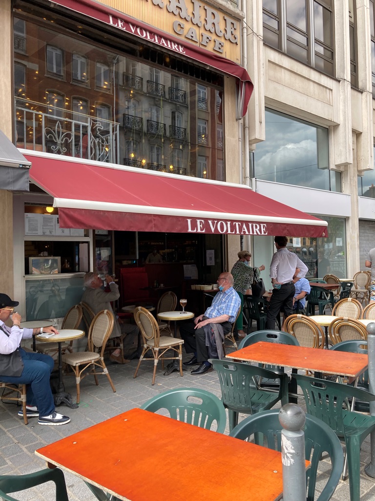 Le Voltaire
