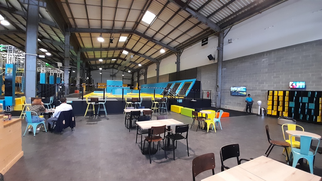 Trampoline Park Let's Jump