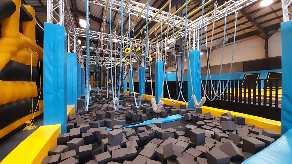 Trampoline Park Let's Jump