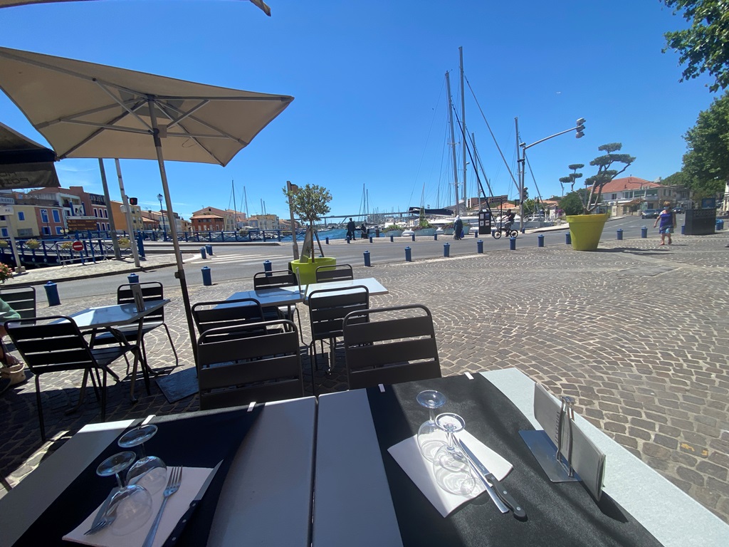 Le Station Bar