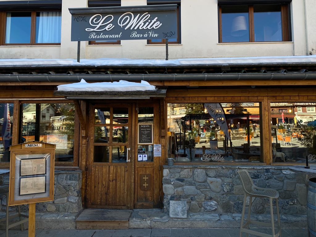 Le White