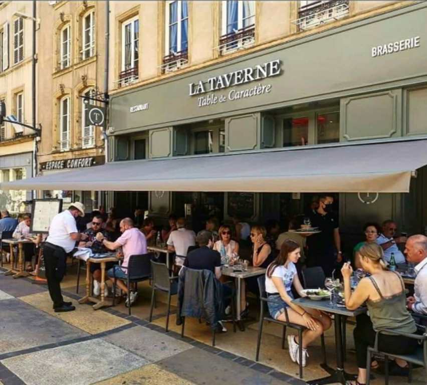 La Taverne