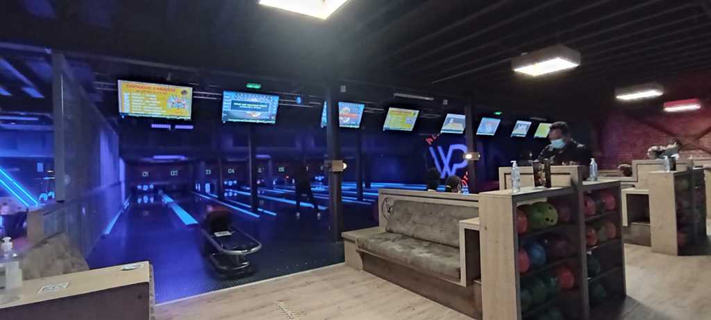 Bowling West Paradise