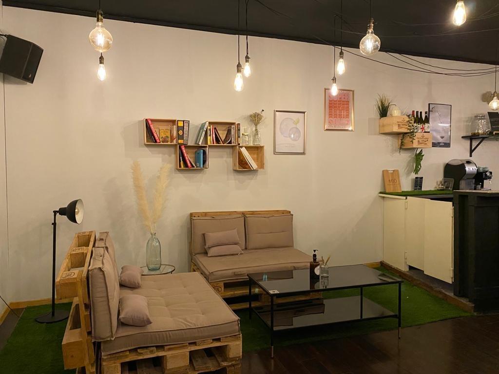 Mio Bar