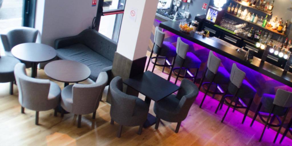 Le Huit Bar by Le Network