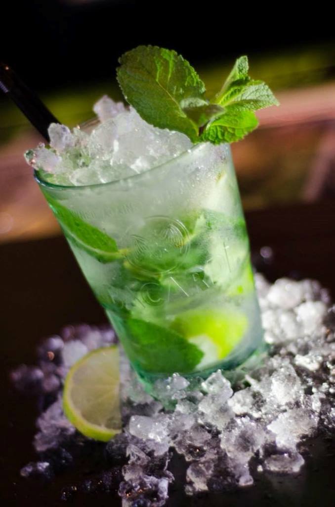 Le Huit Bar by Le Network