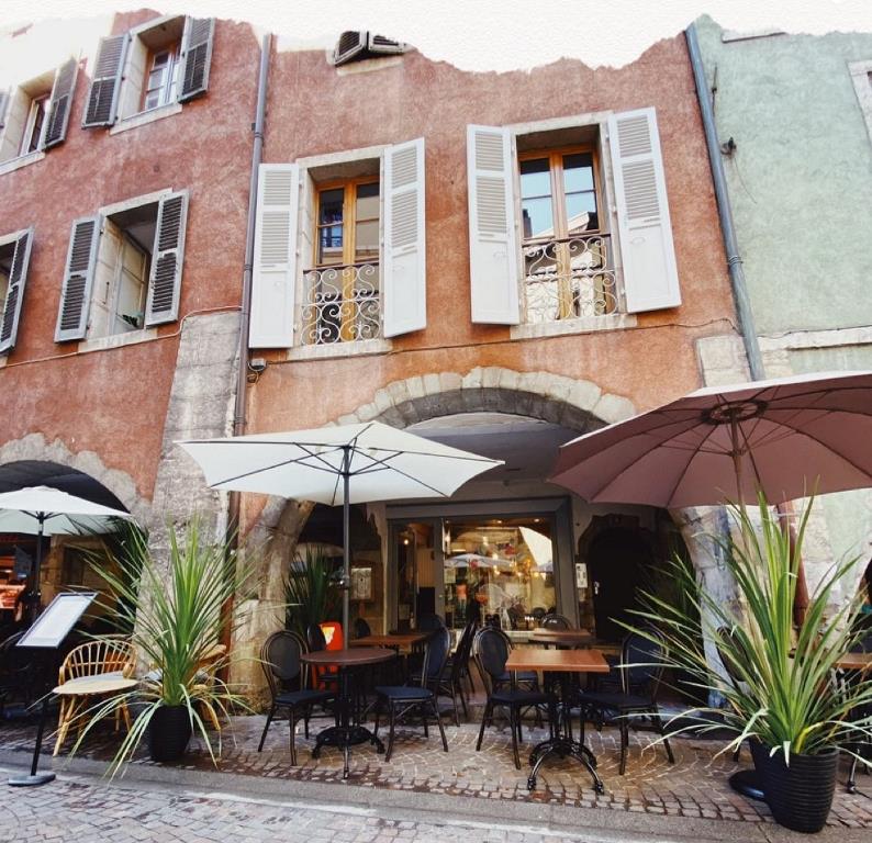 Le Bar Roux d'Heure