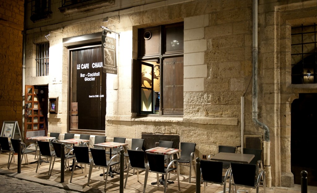 Le Café Chaud