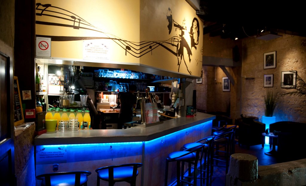 Le Café Chaud