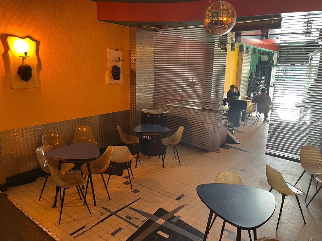 Oasis Rock café