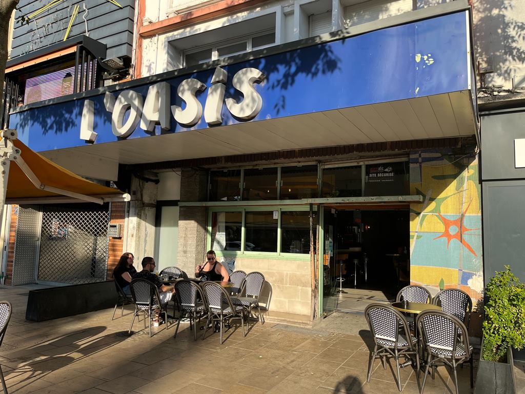 Oasis Rock café