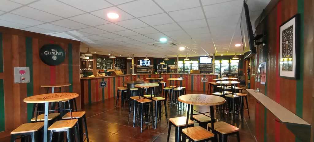 V and B Colomiers