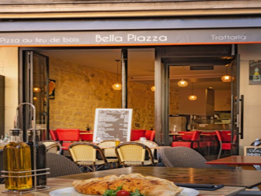 Bella Piazza