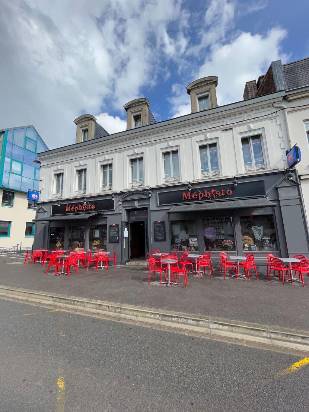 Méphisto Pub