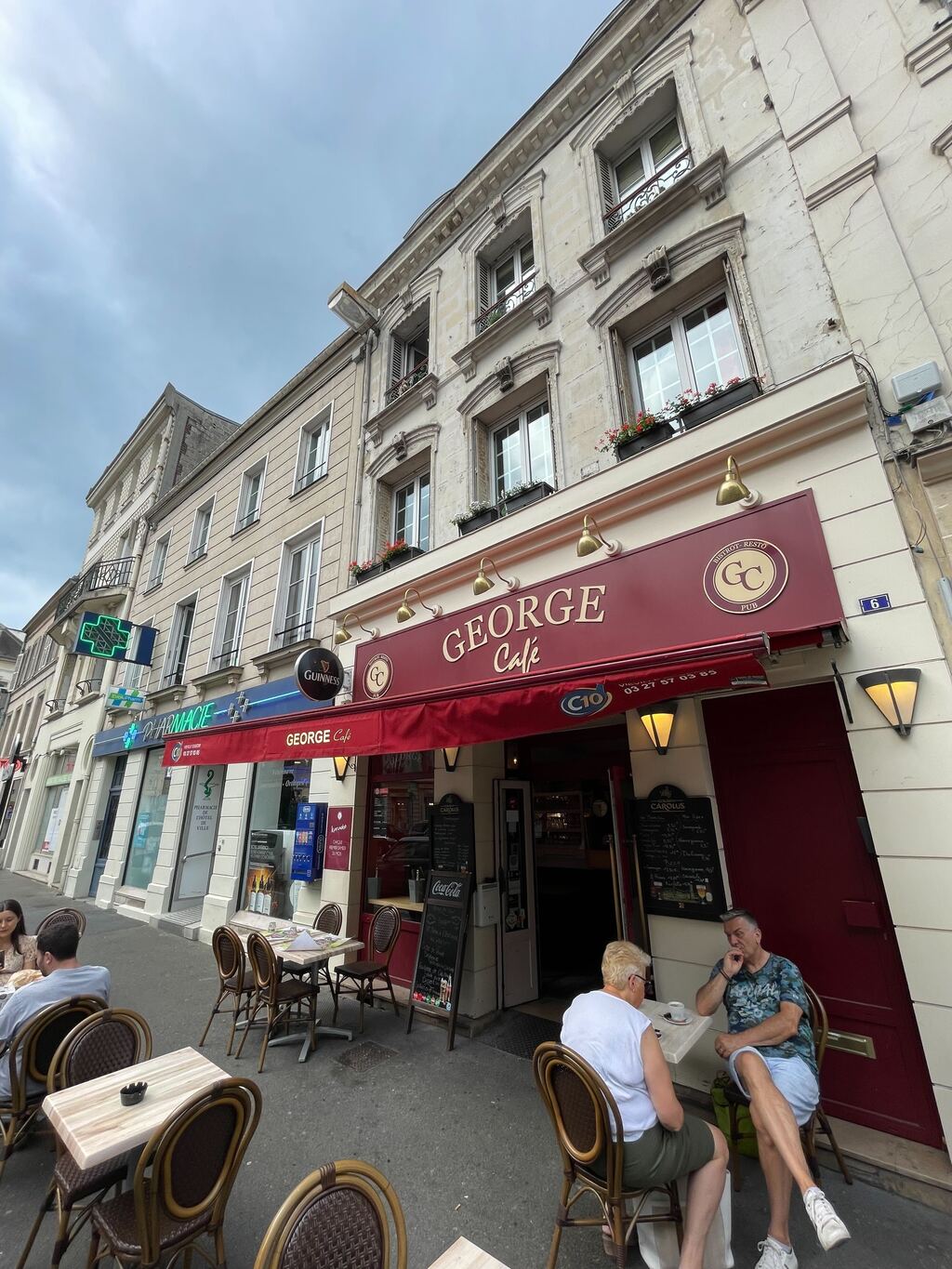 George Café