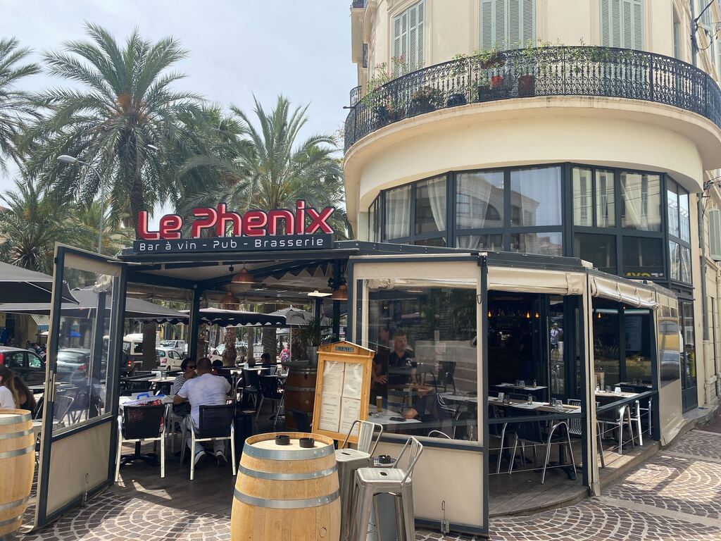 Le Phenix