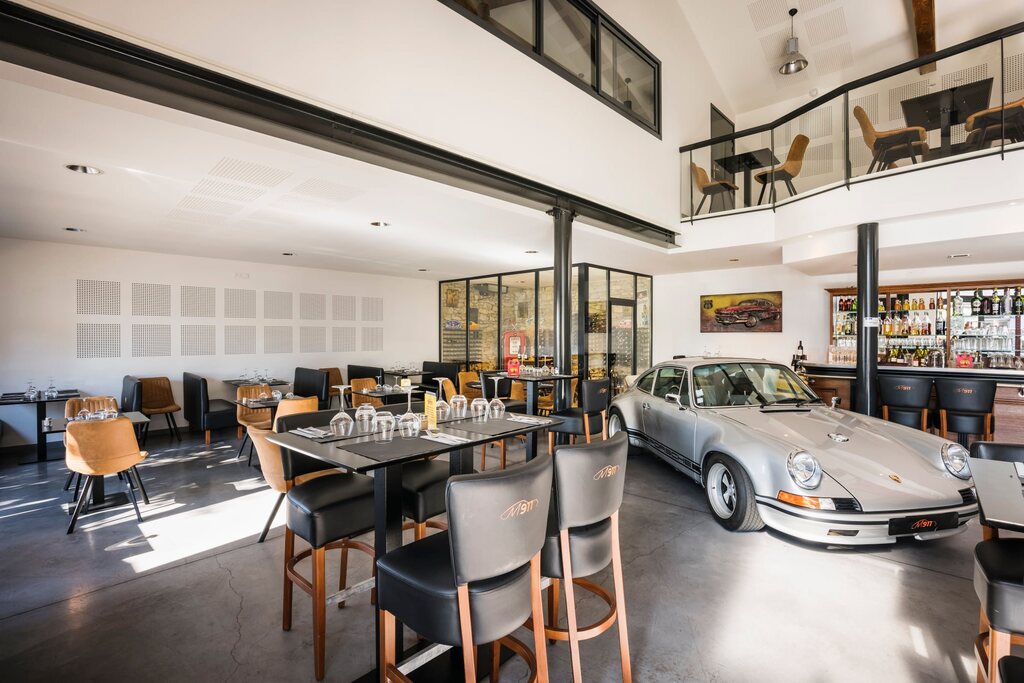 Restaurant M911