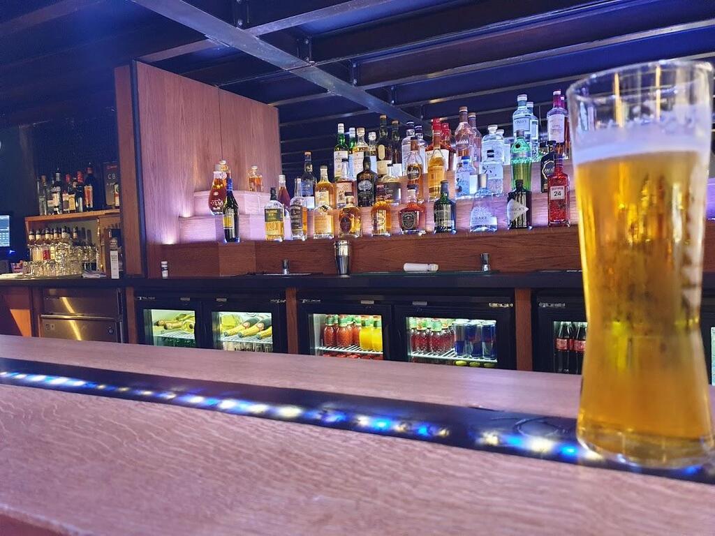 Rooster Pub